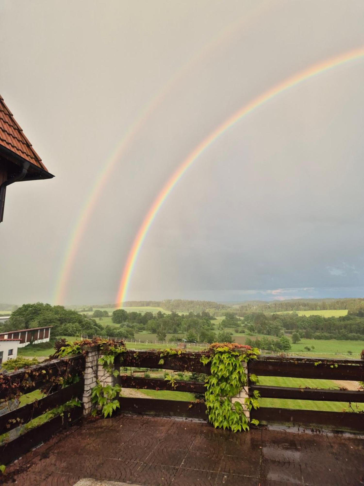 Hotelovy A Jezdecky Areal Dvur Krutenice Exterior photo