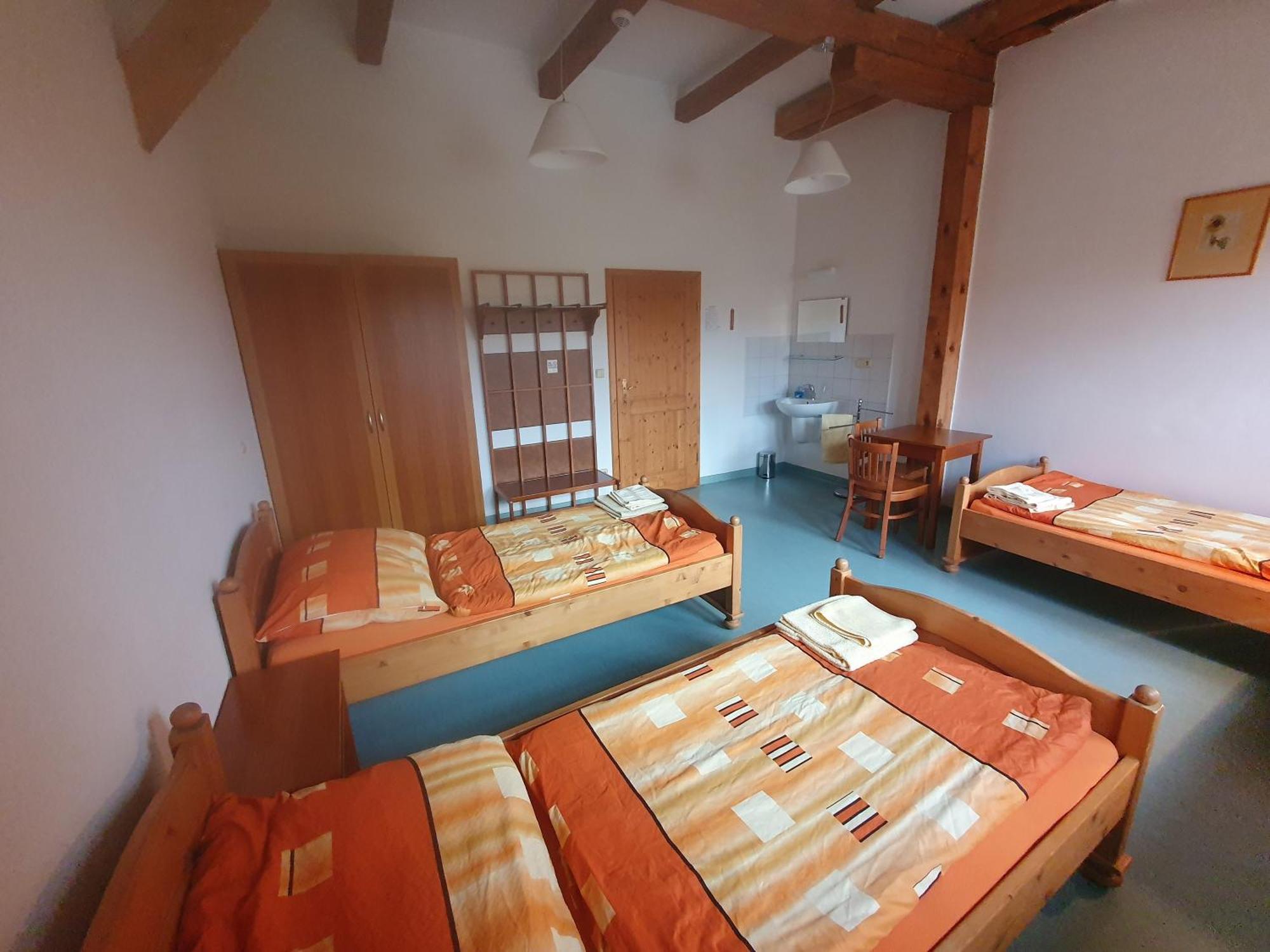 Hotelovy A Jezdecky Areal Dvur Krutenice Exterior photo