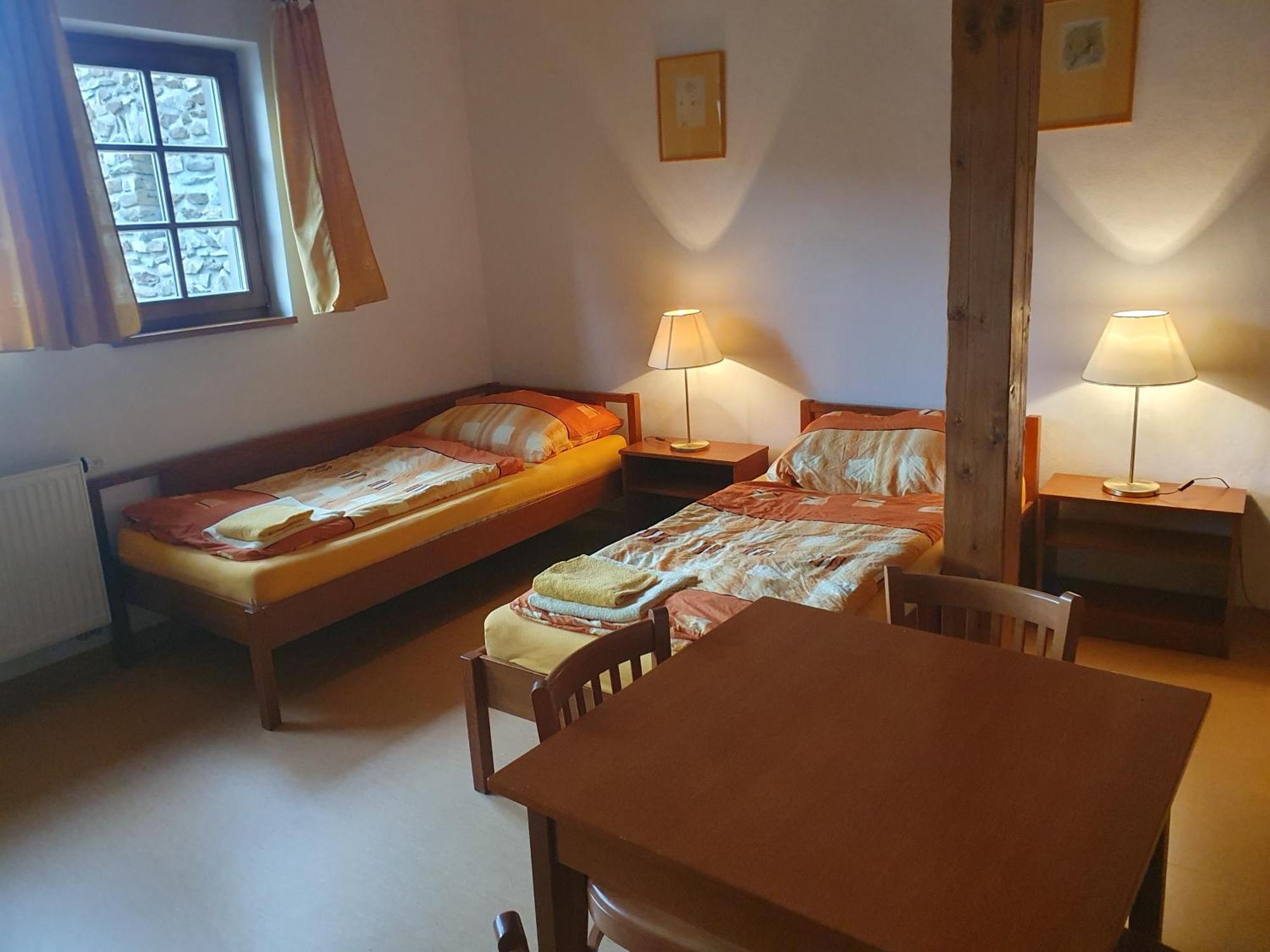 Hotelovy A Jezdecky Areal Dvur Krutenice Exterior photo