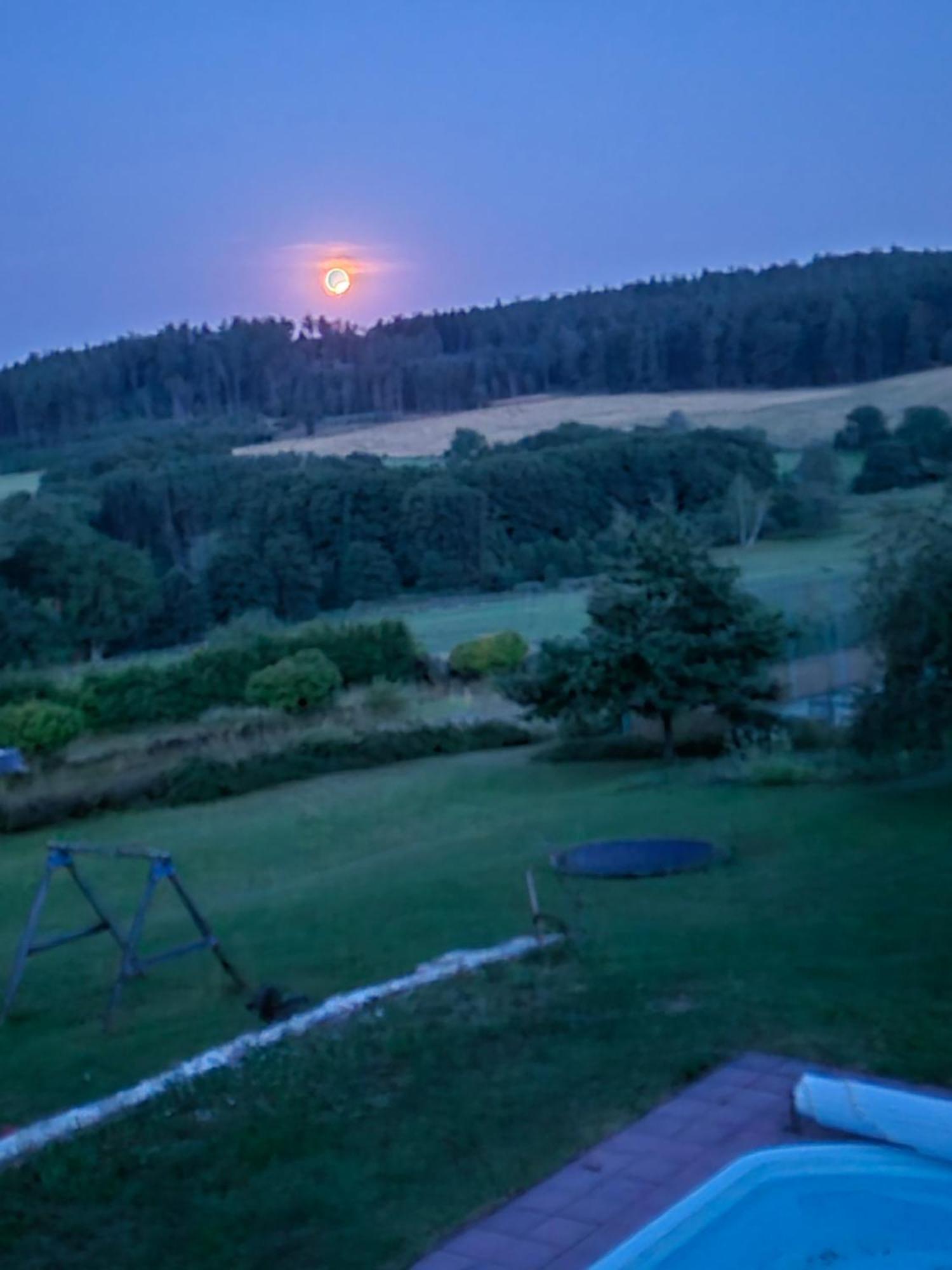 Hotelovy A Jezdecky Areal Dvur Krutenice Exterior photo